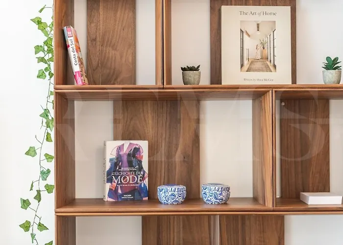 Stylish With Terrace, Pool And Parking Rems Apartman