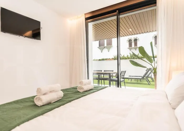 Stylish With Terrace, Pool And Parking Rems * Fuengirola