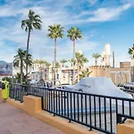 公寓 Stylish With Terrace, Pool And Parking Rems 丰希罗拉