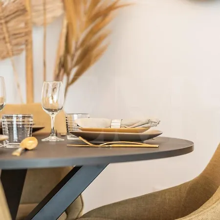 Stylish With Terrace, Pool And Parking Rems 아파트 푸엔히롤라