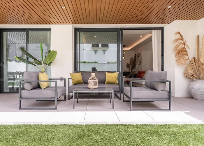 Stylish With Terrace, Pool And Parking Rems * Fuengirola