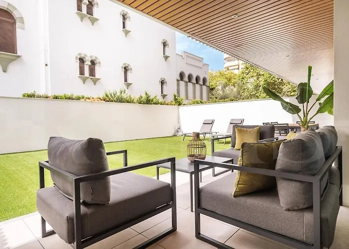 Stylish With Terrace, Pool And Parking Rems Fuengirola