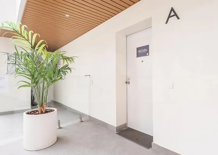 Stylish With Terrace, Pool And Parking Rems * Fuengirola