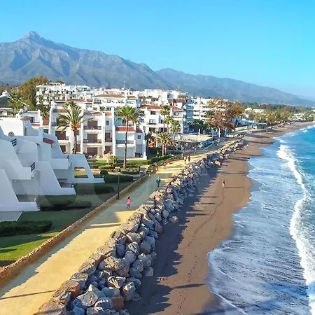 Apartment Stylish With Terrace, Pool And Parking Rems