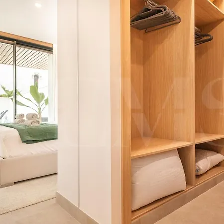 Appartement Stylish With Terrace, Pool And Parking Rems